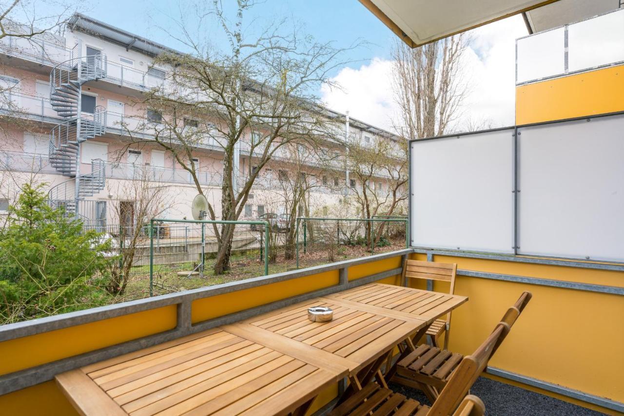 Free Living - Jungle Design Apartments, Zentrum, Parkplatz, Kueche, Wlan Волфсбург Екстериор снимка
